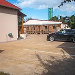 Sarvarlak Apartmanhaz Διαμέρισμα
