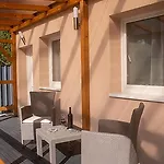 Sarvarlak Apartmanhaz Διαμέρισμα