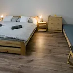 Sarvarlak Apartmanhaz