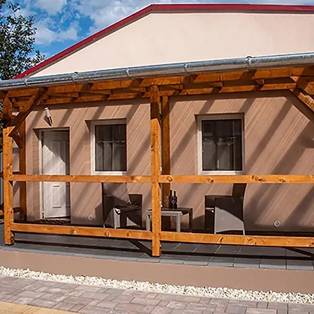 Sarvarlak Apartmanhaz Apartment Sarvar