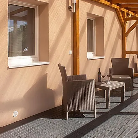 Sarvarlak Apartmanhaz * Sarvar