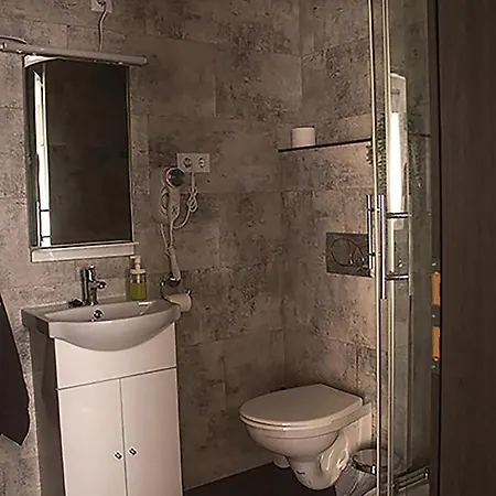 Lägenhet Sarvarlak Apartmanhaz