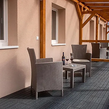Lägenhet Sarvarlak Apartmanhaz