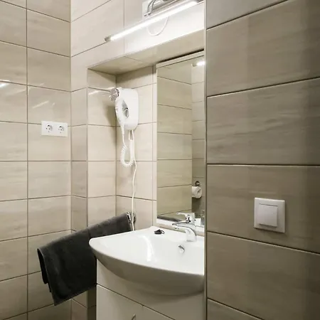 Sarvarlak Apartmanhaz Apartment Sarvar