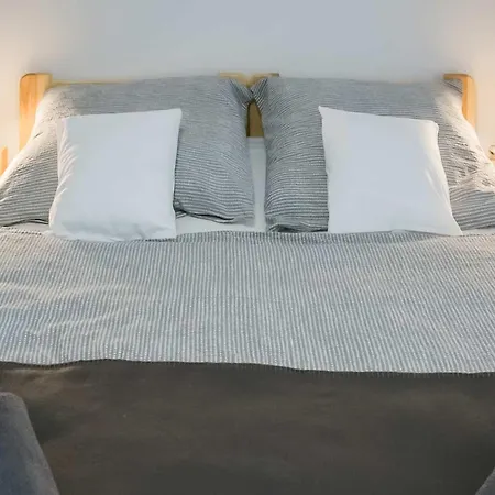 Lägenhet Sarvarlak Apartmanhaz *