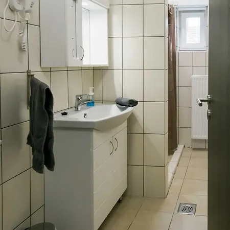 Sarvarlak Apartmanhaz *