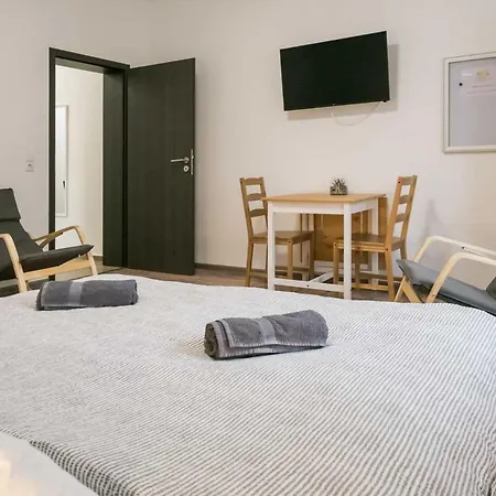 Apartament Sarvarlak Apartmanhaz Sárvár