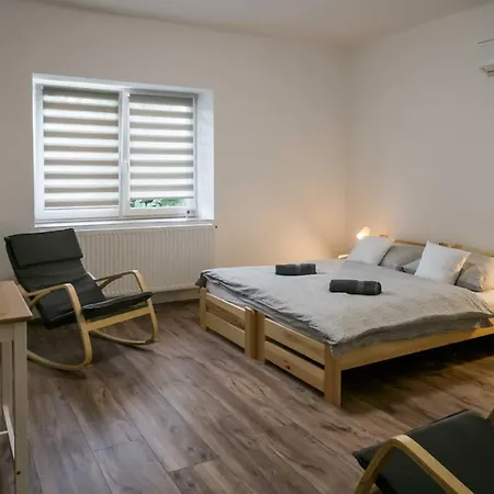 Sarvarlak Apartmanhaz شقة