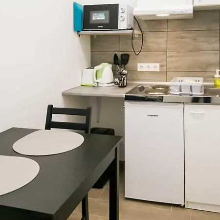 Sarvarlak Apartmanhaz