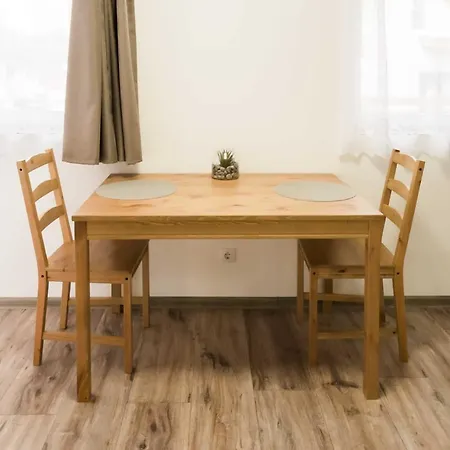 Sarvarlak Apartmanhaz