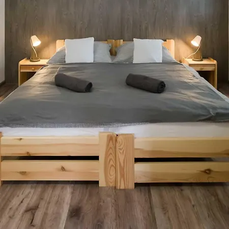 Sarvarlak Apartmanhaz Apartment *