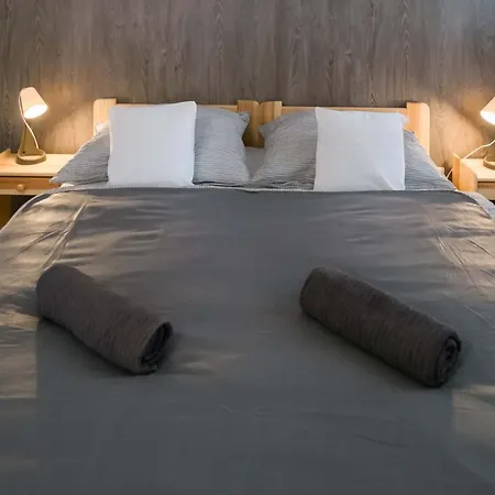 Sarvarlak Apartmanhaz