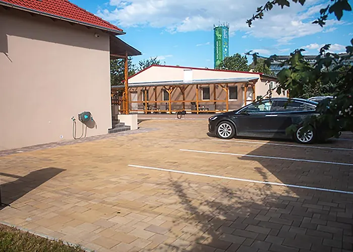 Sarvarlak Apartmanhaz דירה