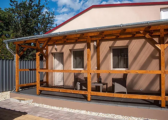Sarvarlak Apartmanhaz דירה