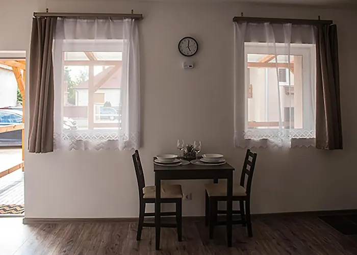 Sarvarlak Apartmanhaz דירה
