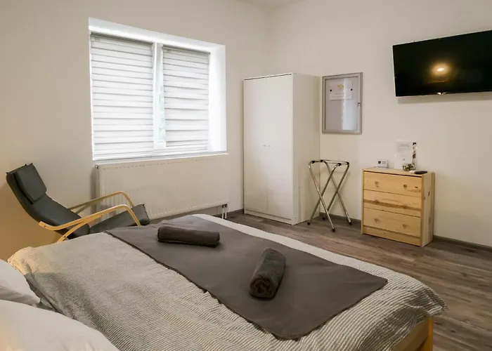 דירה Sarvarlak Apartmanhaz Sárvár