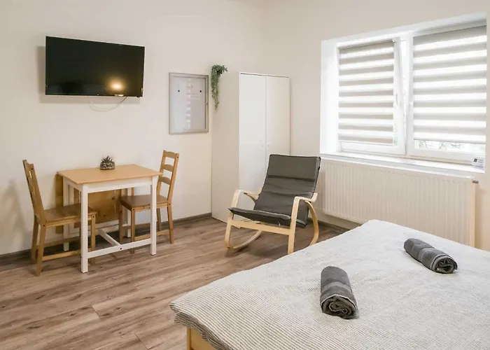 Sarvarlak Apartmanhaz דירה *