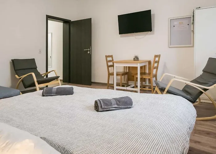 דירה Sarvarlak Apartmanhaz Sárvár