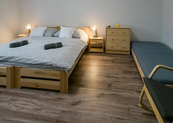 Sarvarlak Apartmanhaz