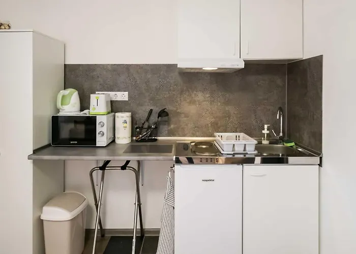 Sarvarlak Apartmanhaz דירה *