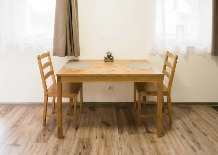 Sarvarlak Apartmanhaz