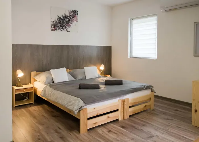 דירה Sarvarlak Apartmanhaz Sárvár
